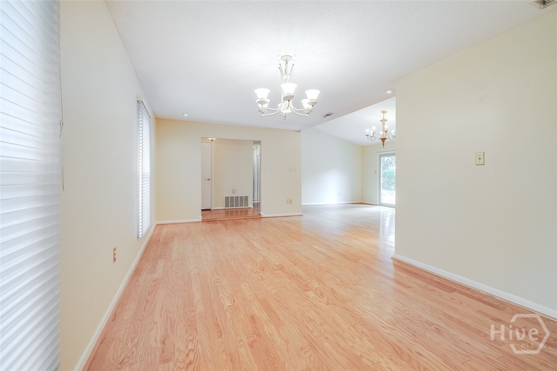 22 River Oaks Road Property Photo 8