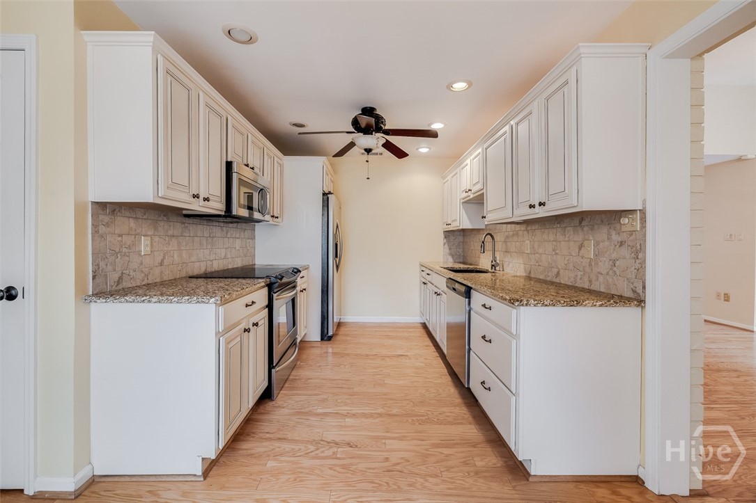 22 River Oaks Road Property Photo 15