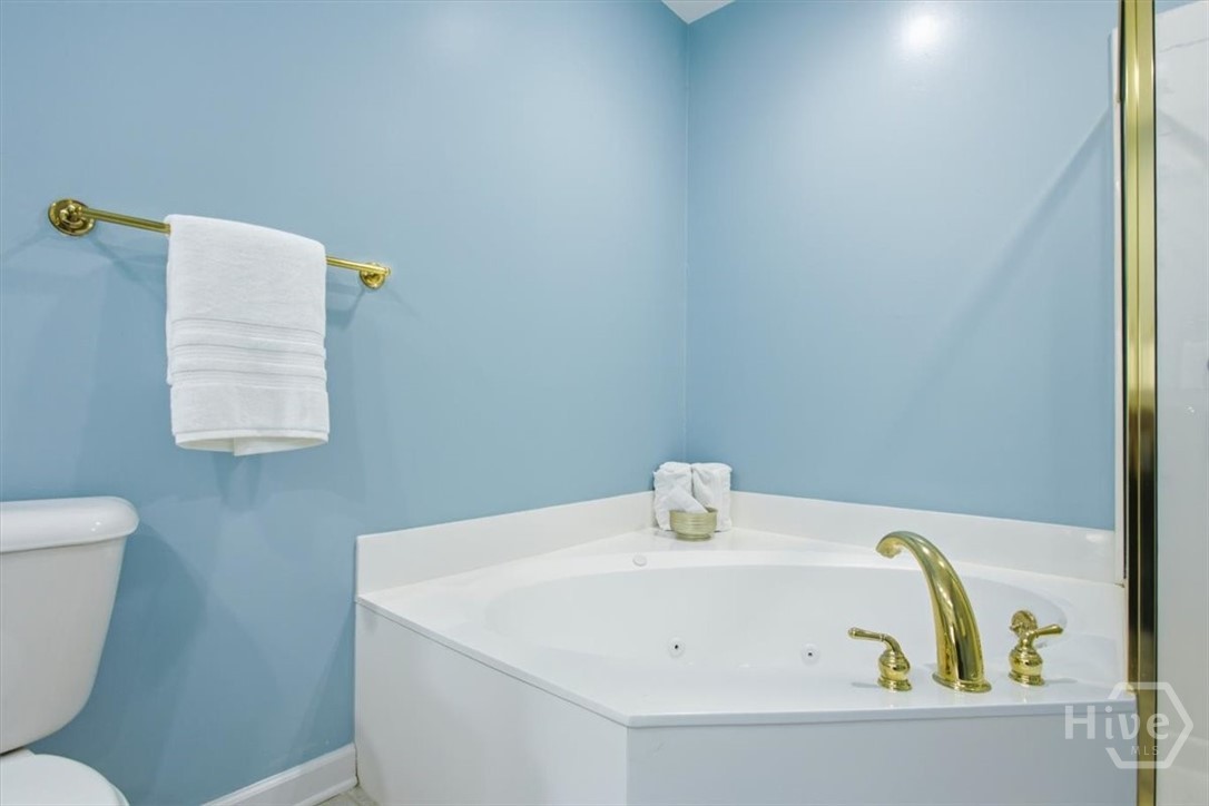 6 Roundtree Circle Property Photo 13