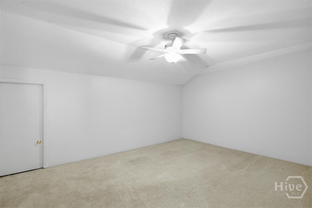 6 Roundtree Circle Property Photo 17