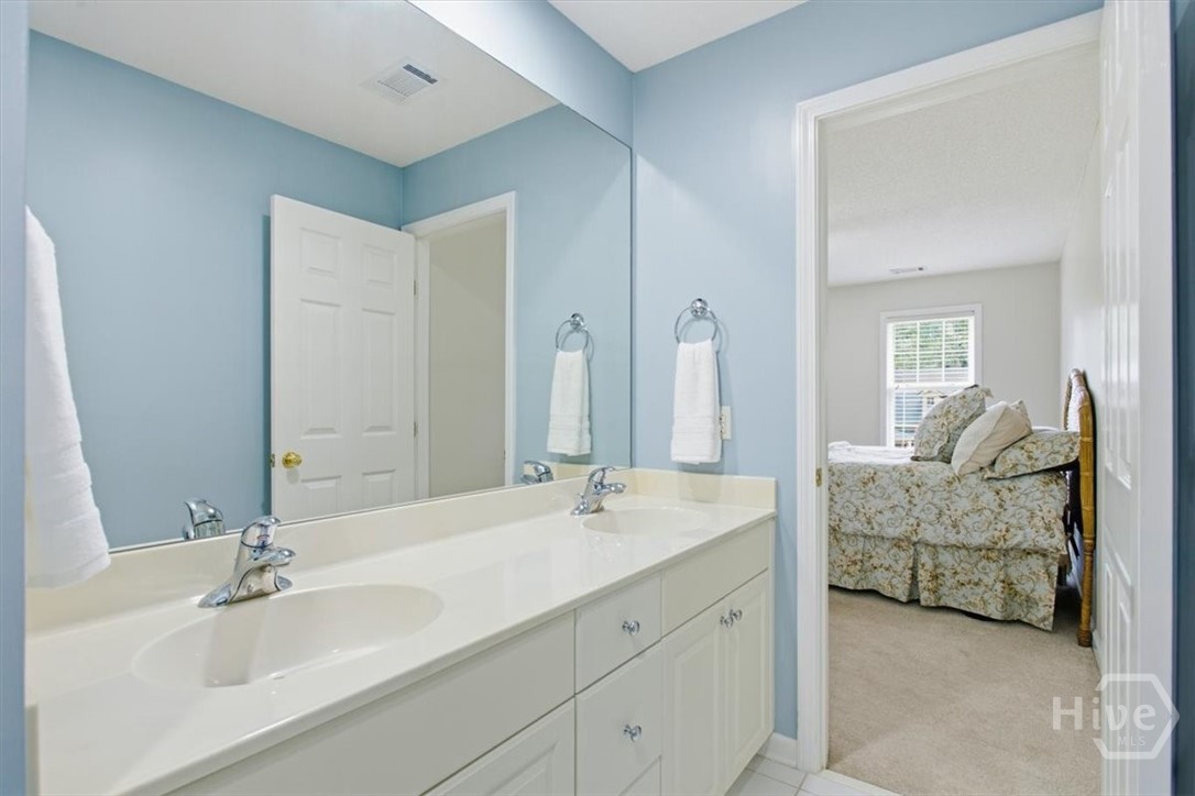 6 Roundtree Circle Property Photo 19