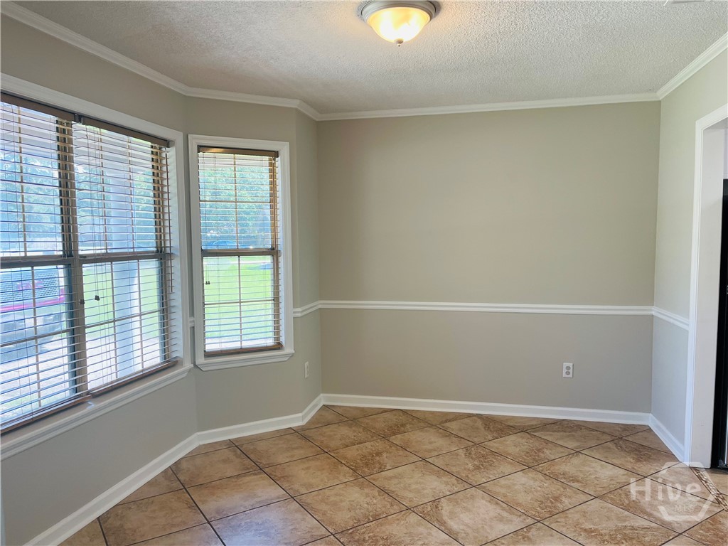 705 Dover Lane Property Photo 4