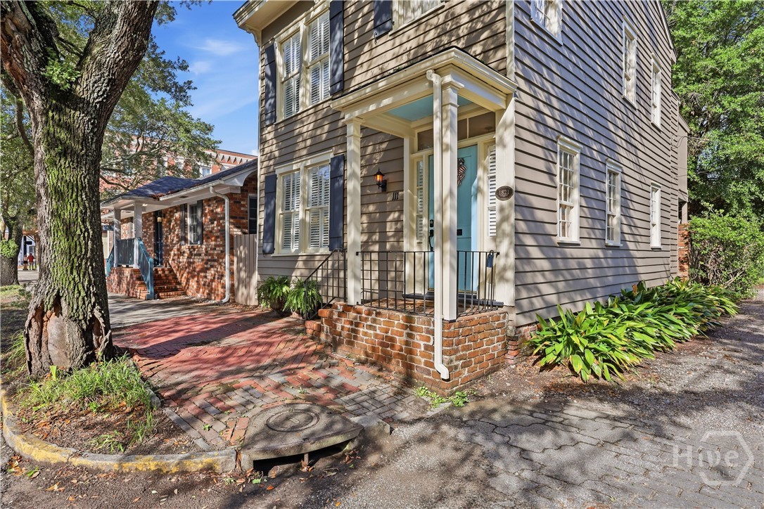 111 E Broad Street Property Photo 2