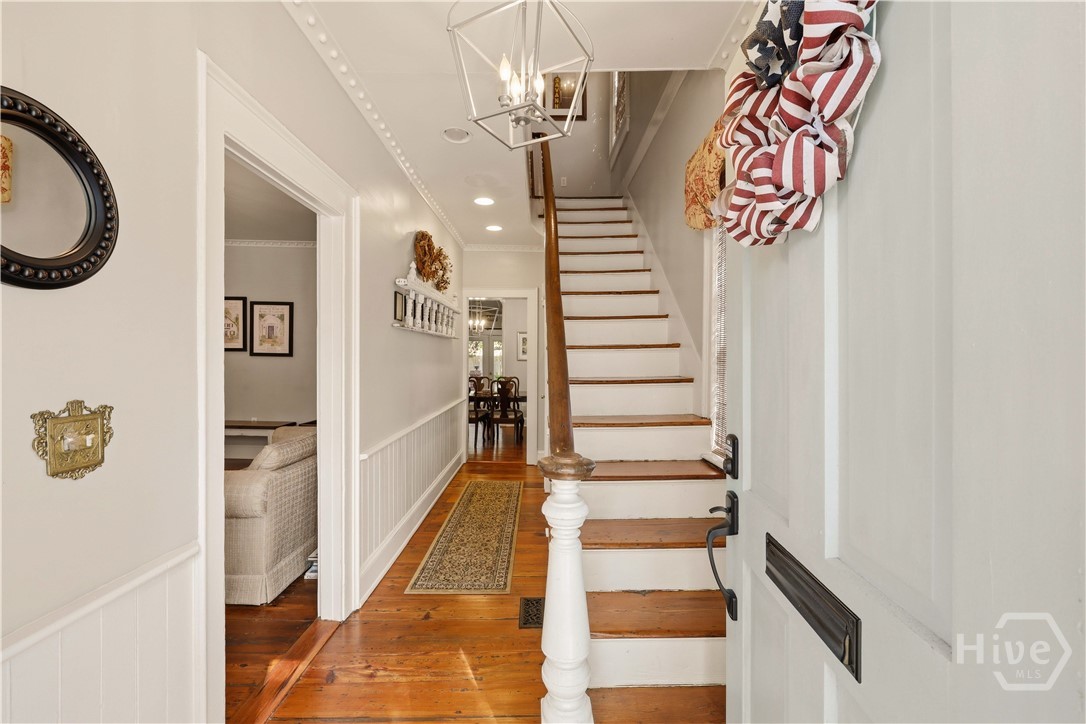 111 E Broad Street Property Photo 5