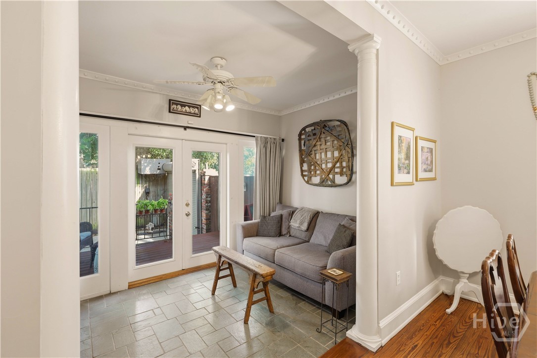111 E Broad Street Property Photo 24
