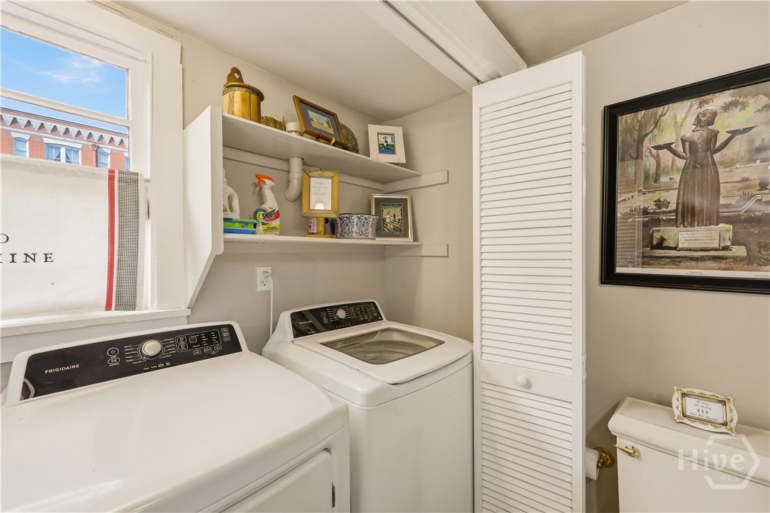 111 E Broad Street Property Photo 29