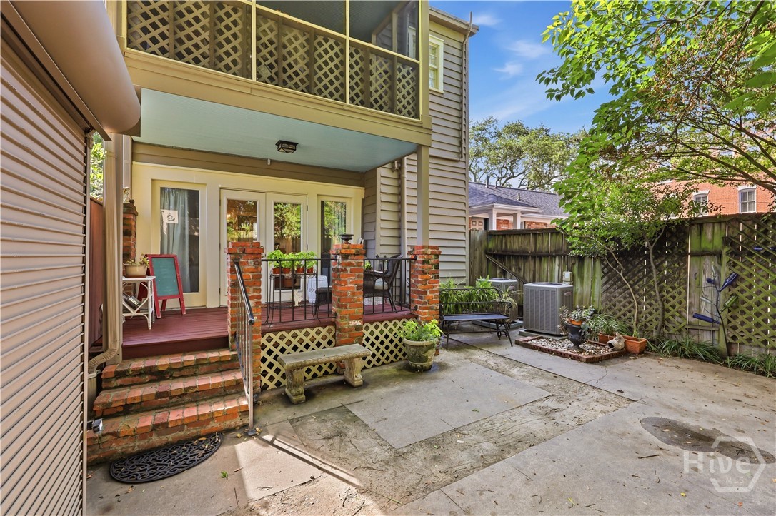 111 E Broad Street Property Photo 32