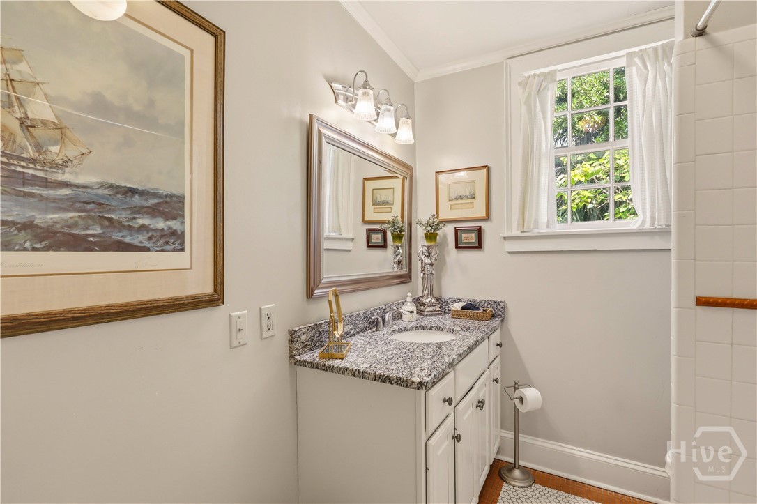 111 E Broad Street Property Photo 49