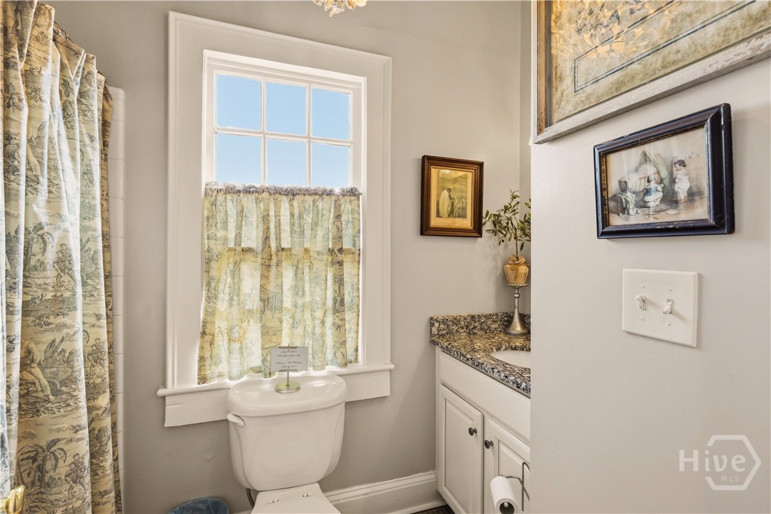 111 E Broad Street Property Photo 50