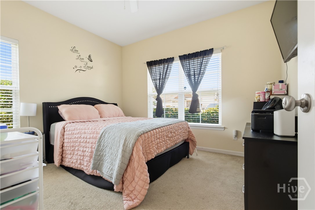 1 Red Robin Court Property Photo 9