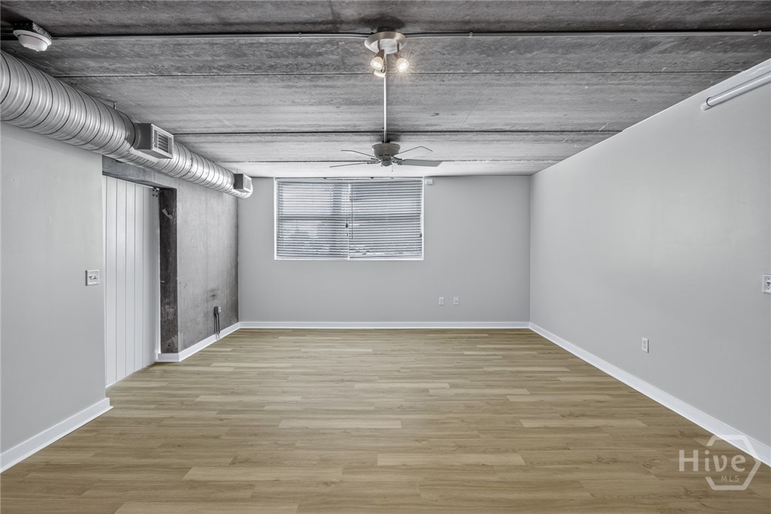 555 Berrien Street C Property Photo 19