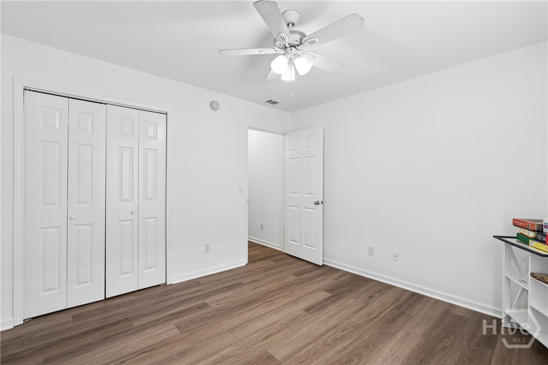 115 Fox Glen Court Property Photo 18
