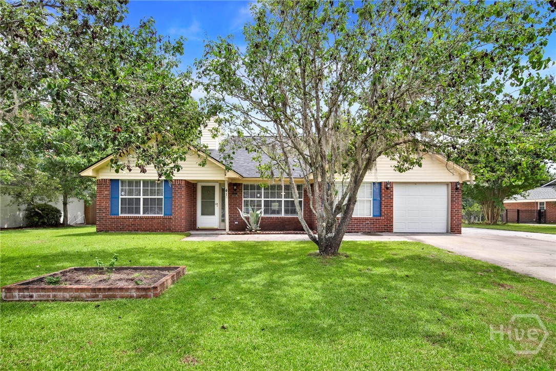 41 Whippoorwill Lane E Property Photo 1