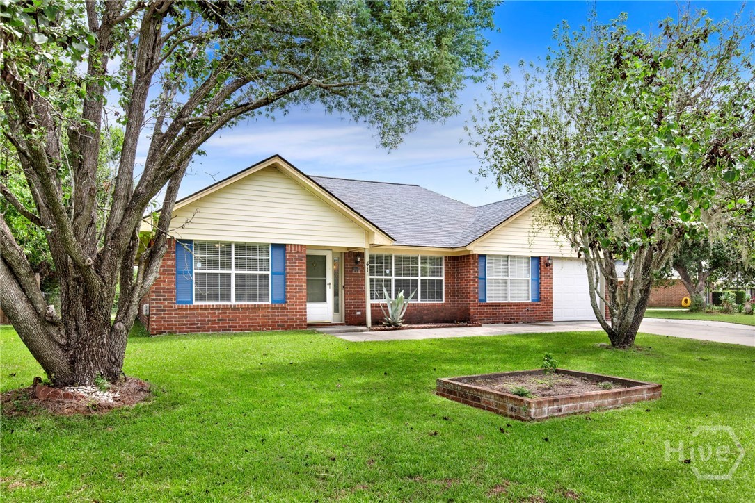 41 Whippoorwill Lane E Property Photo 3