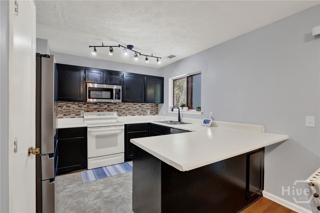 41 Whippoorwill Lane E Property Photo 16