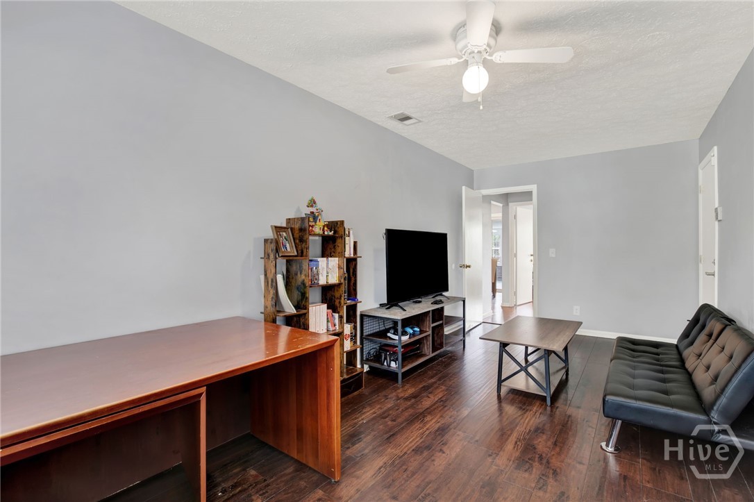 41 Whippoorwill Lane E Property Photo 22