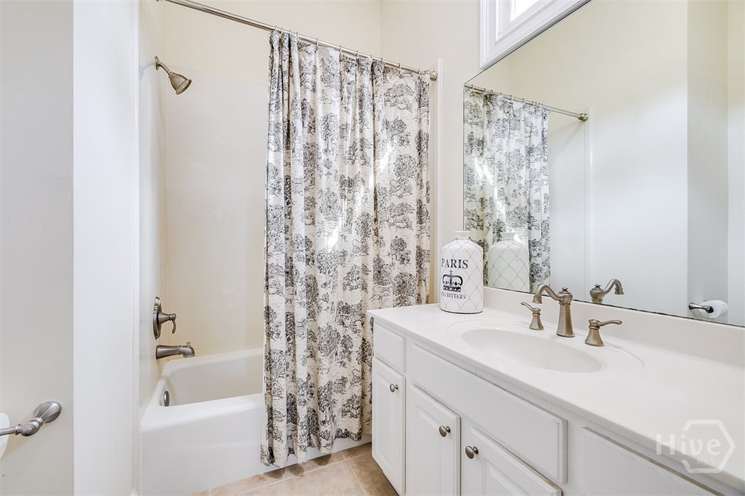 4 Jersey Loop Property Photo 23