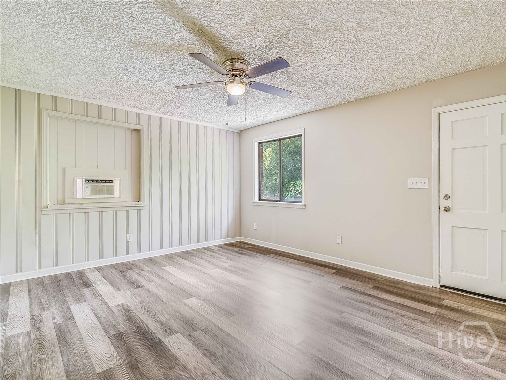 6 Ronnie Avenue Property Photo 6