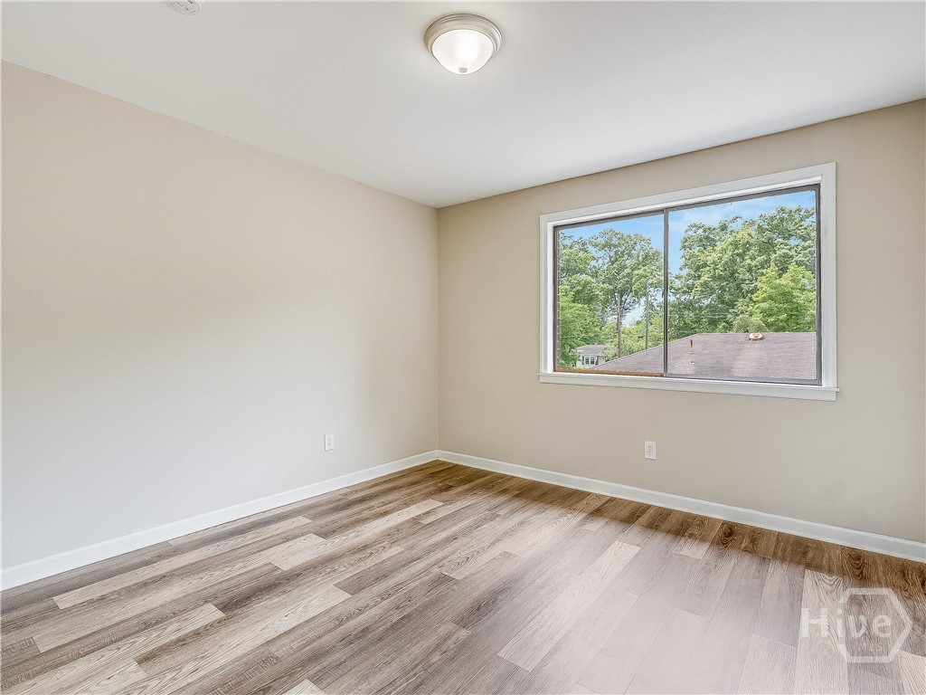 6 Ronnie Avenue Property Photo 10
