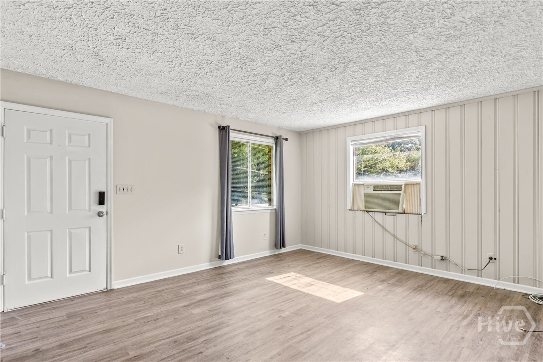 6 Ronnie Avenue Property Photo 28