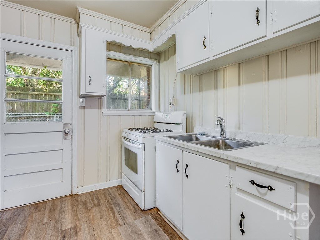 6 Ronnie Avenue Property Photo 40