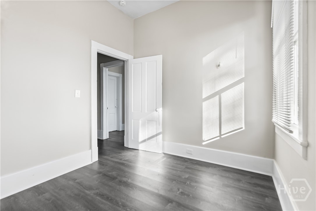 506 - 512 W 42nd Street Property Photo 7