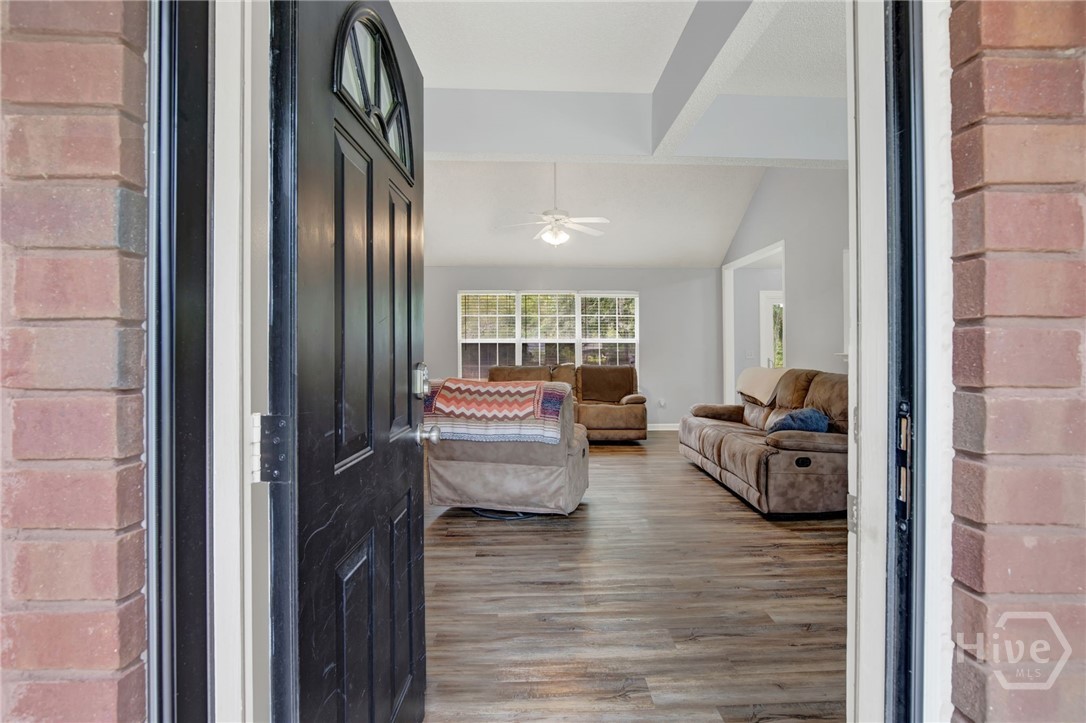 302 Road Atlanta Property Photo 6