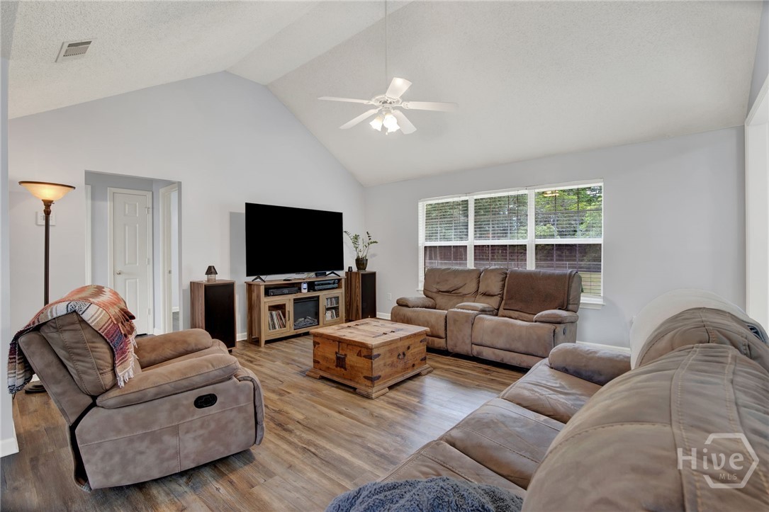 302 Road Atlanta Property Photo 10
