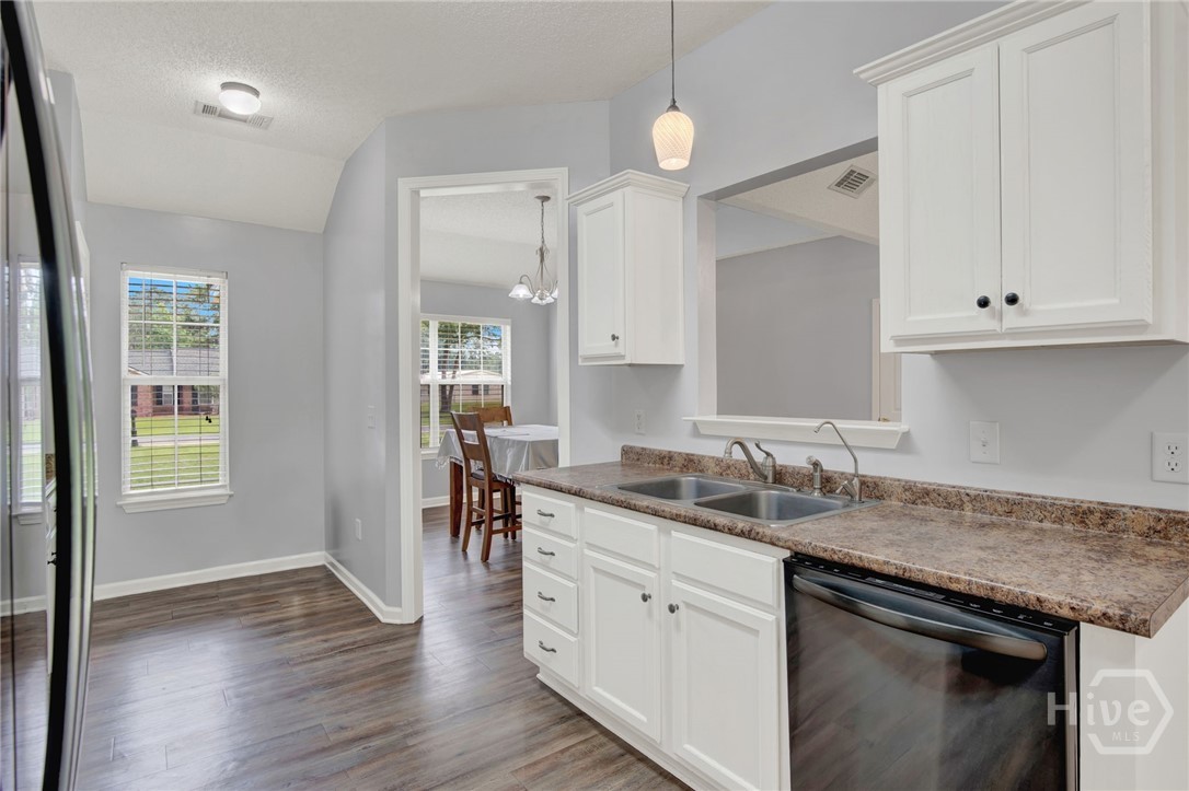 302 Road Atlanta Property Photo 17