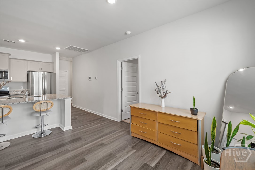 182 Holloway Hill Property Photo 8