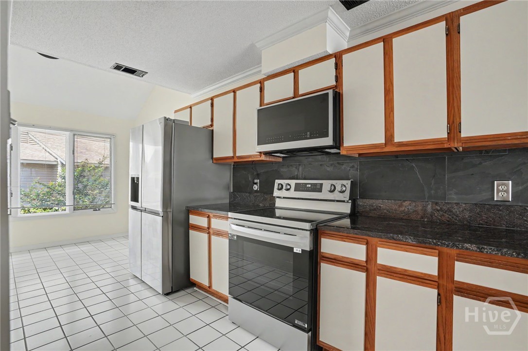 3005 River Drive 511 Property Photo 15