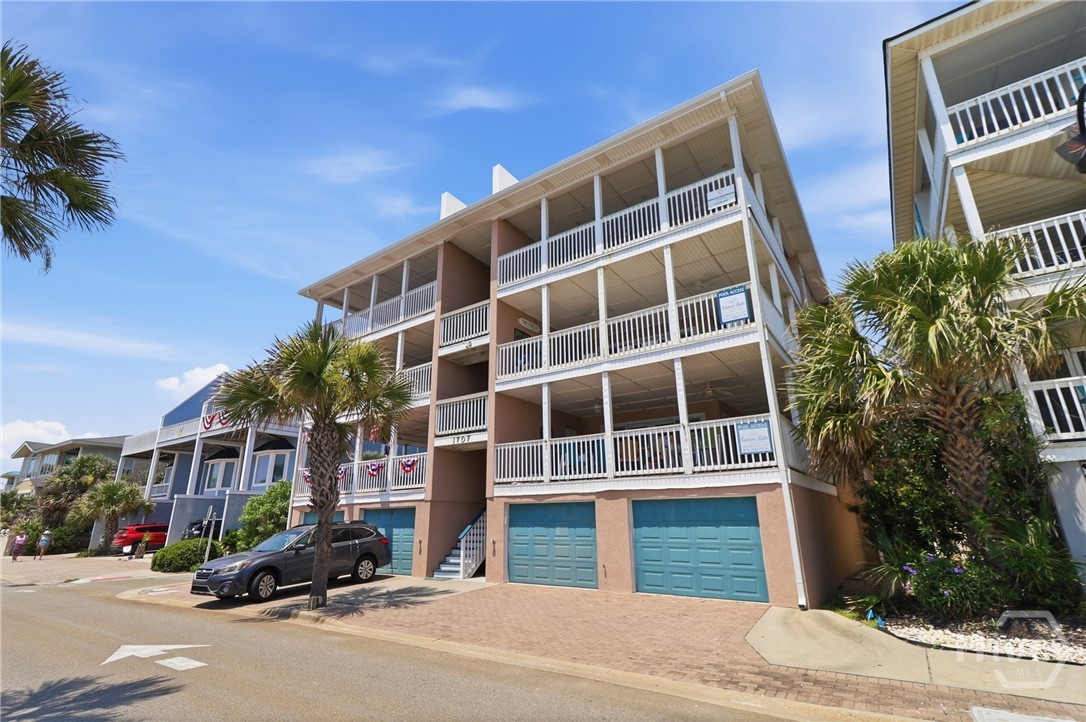 1707 Strand 4 Property Photo 2