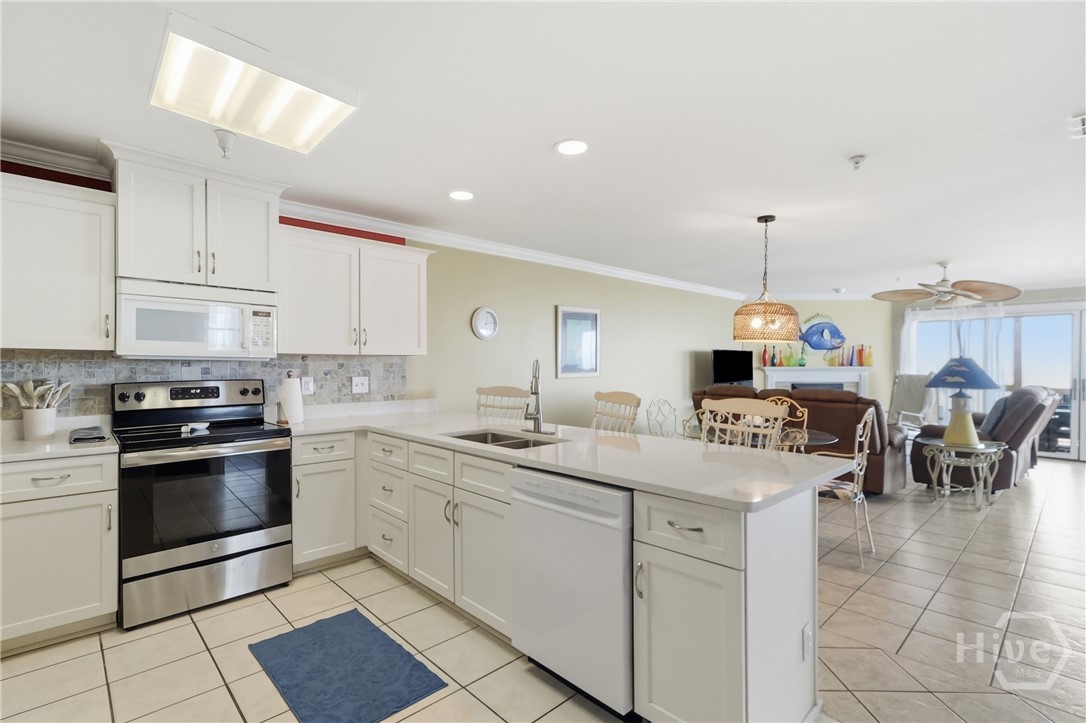 1707 Strand 4 Property Photo 8