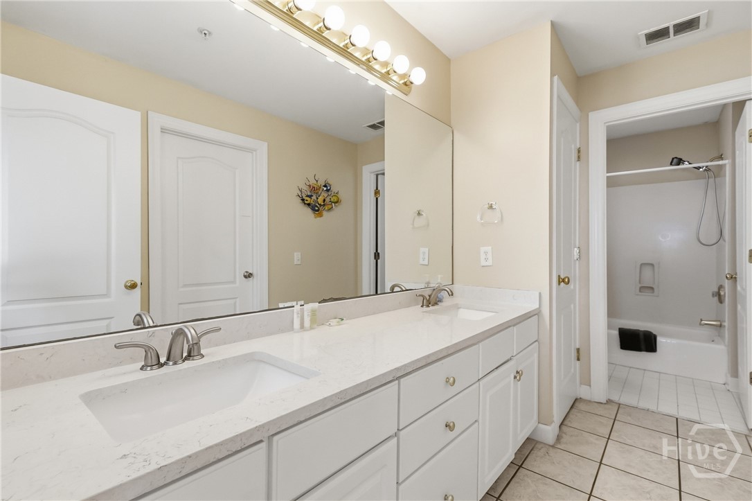 1707 Strand 4 Property Photo 22