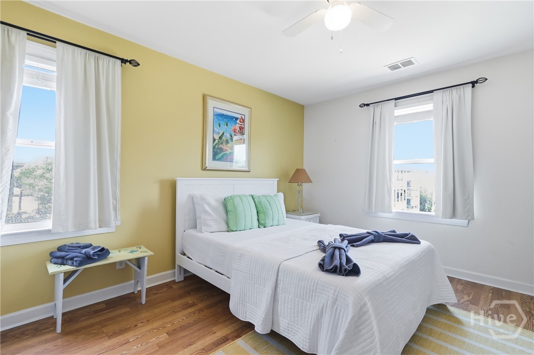1707 Strand 4 Property Photo 24