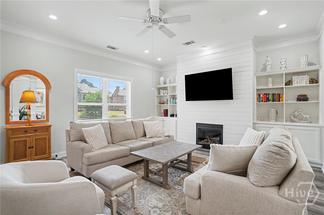 1002 River Oaks Drive Property Photo 11