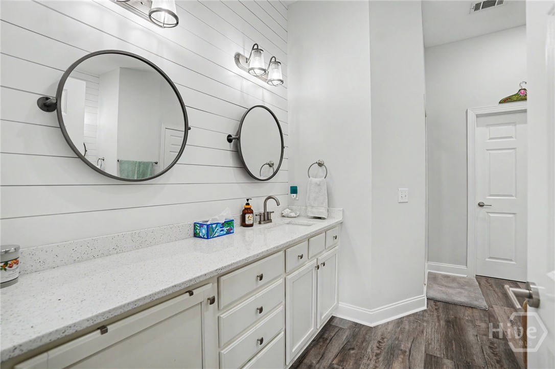 1002 River Oaks Drive Property Photo 29