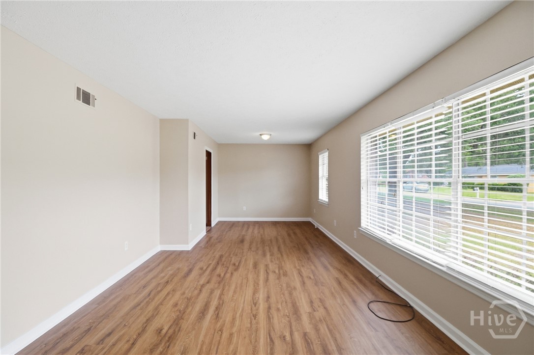 519 Gleason Avenue Property Photo 4