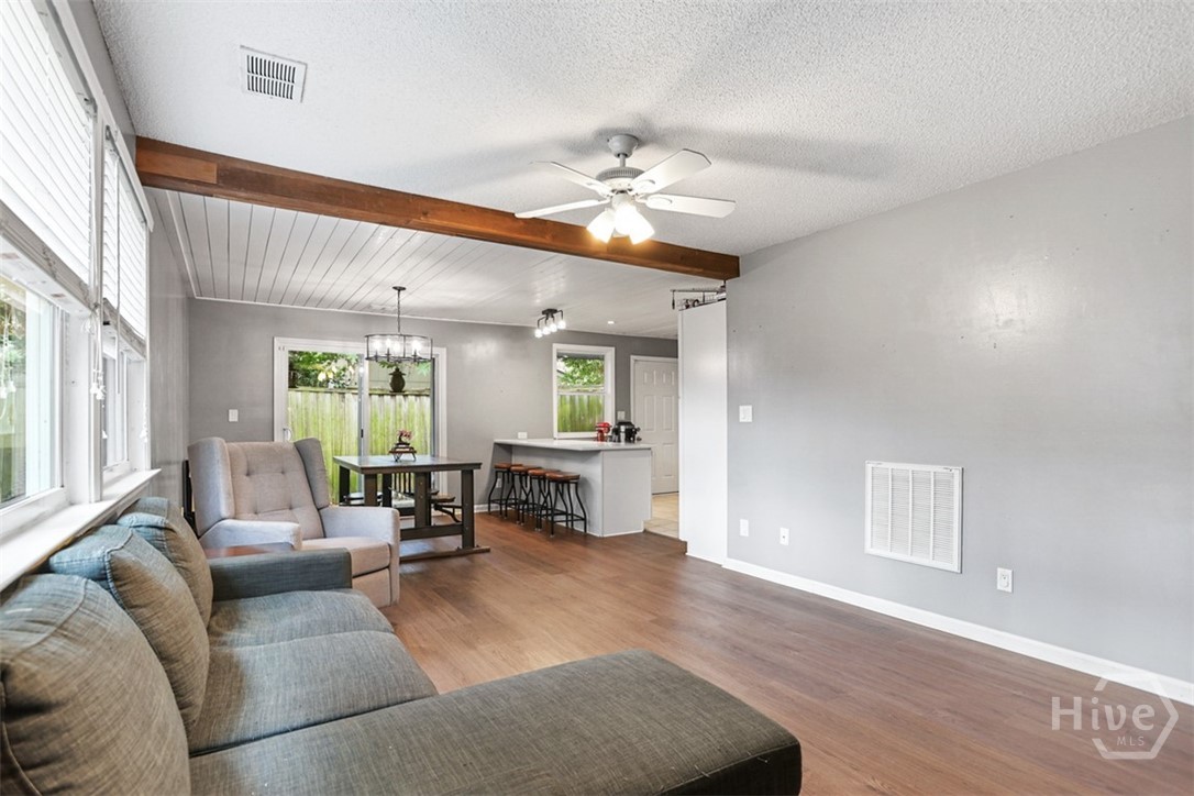 8 Hillyer Drive Property Photo 4