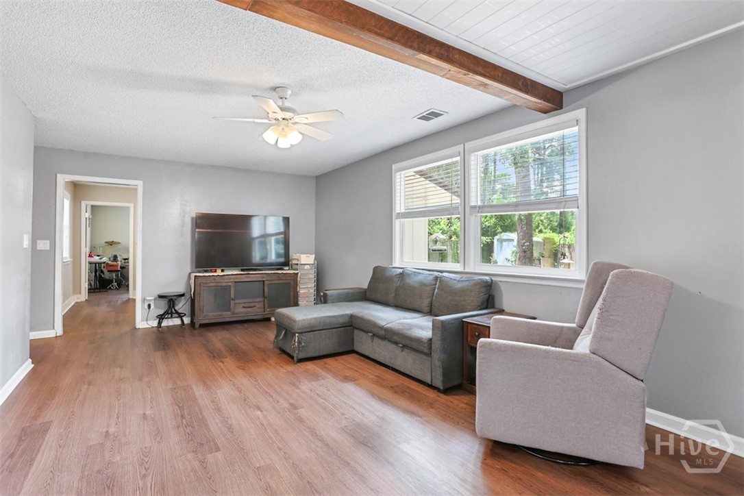 8 Hillyer Drive Property Photo 12