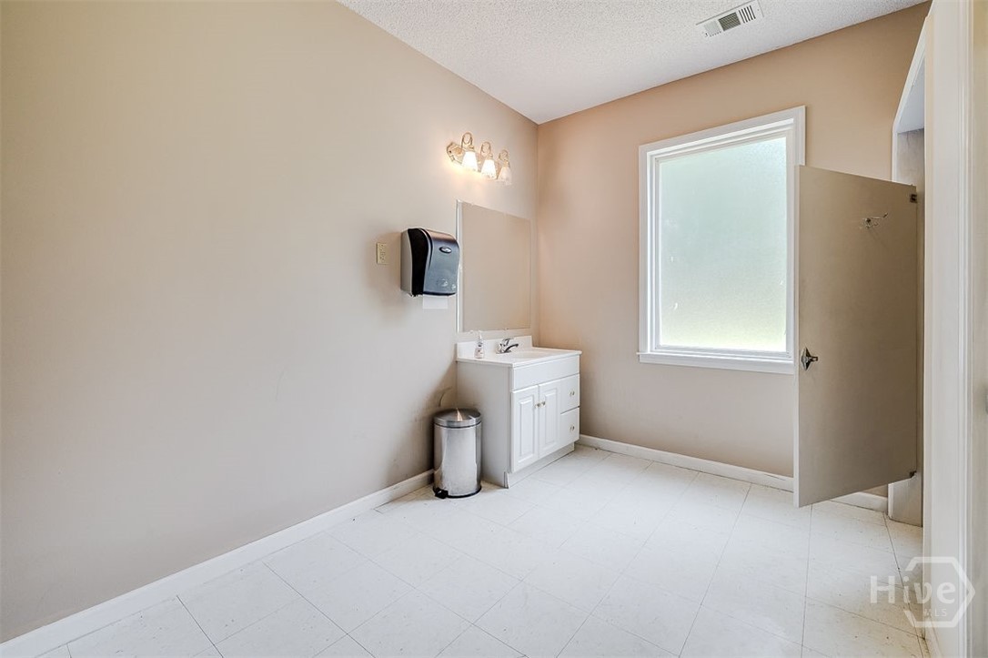 604 Goshen Road Property Photo 19