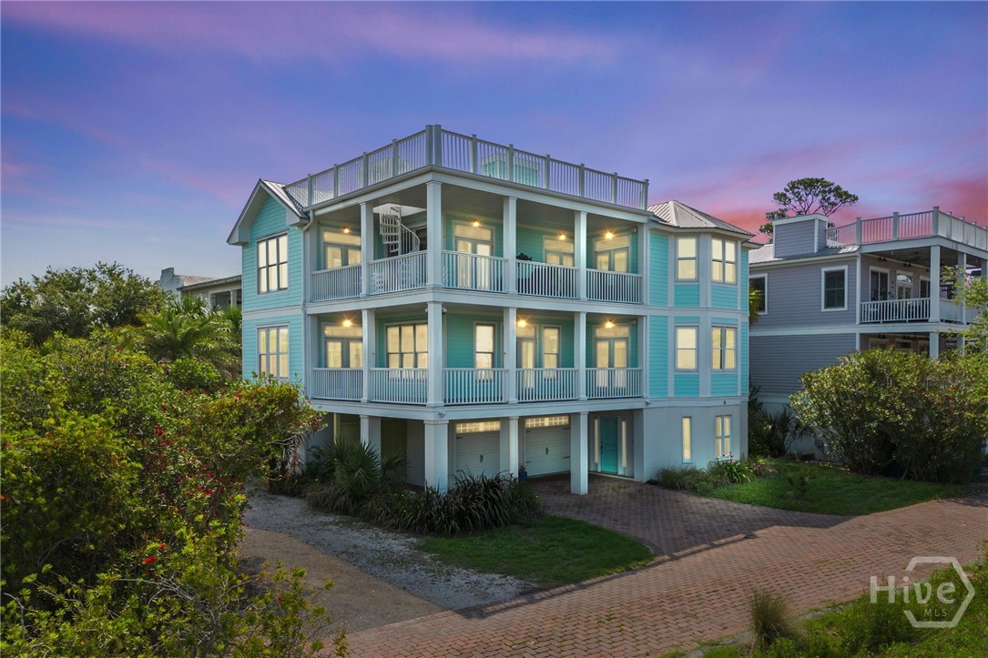 8 Sanctuary Place