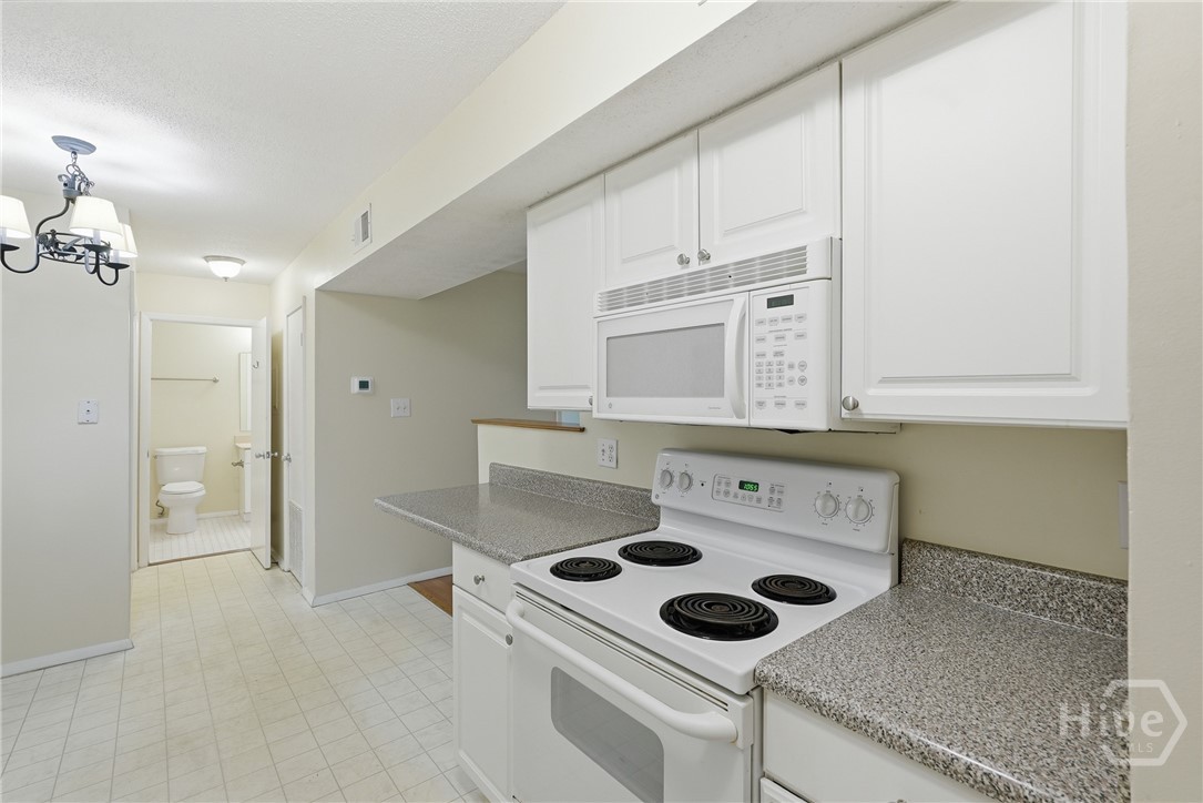 401 N Cromwell Road D2 Property Photo 6