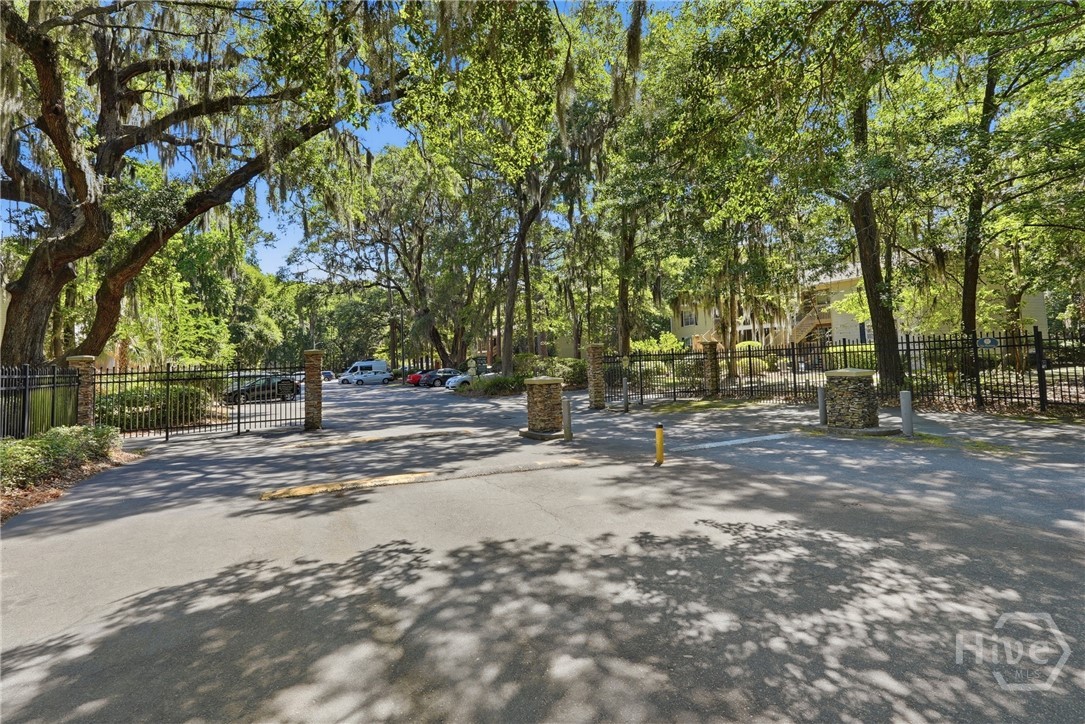 401 N Cromwell Road D2 Property Photo 21
