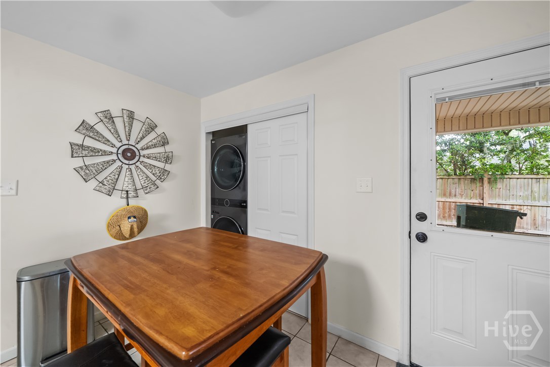 527 Red Oak Drive Property Photo 10