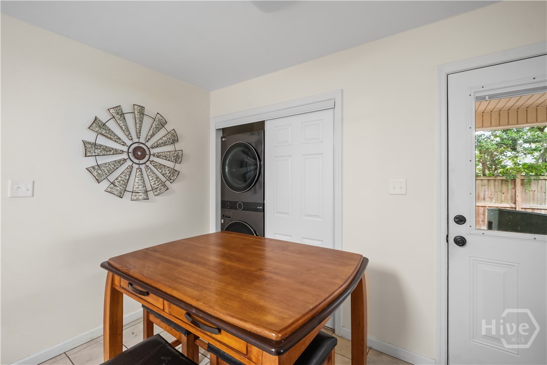 527 Red Oak Drive Property Photo 11
