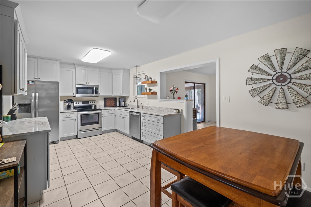 527 Red Oak Drive Property Photo 14