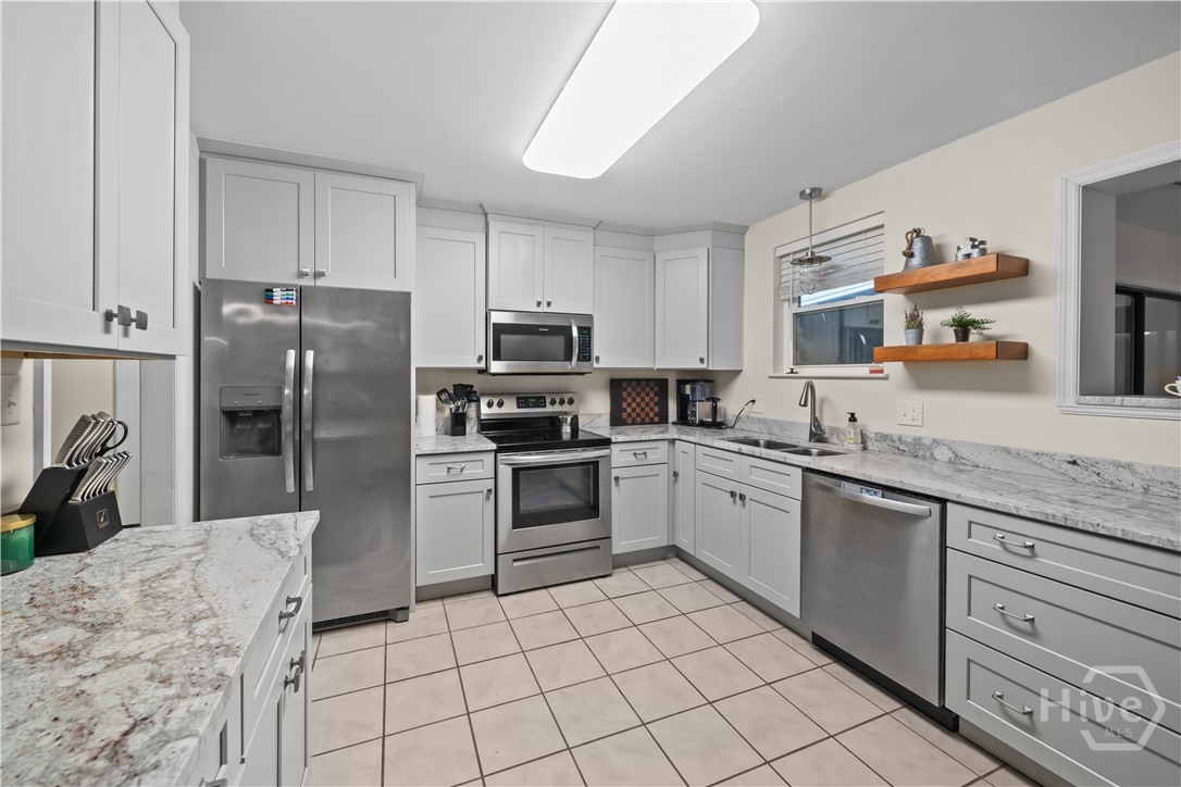 527 Red Oak Drive Property Photo 15