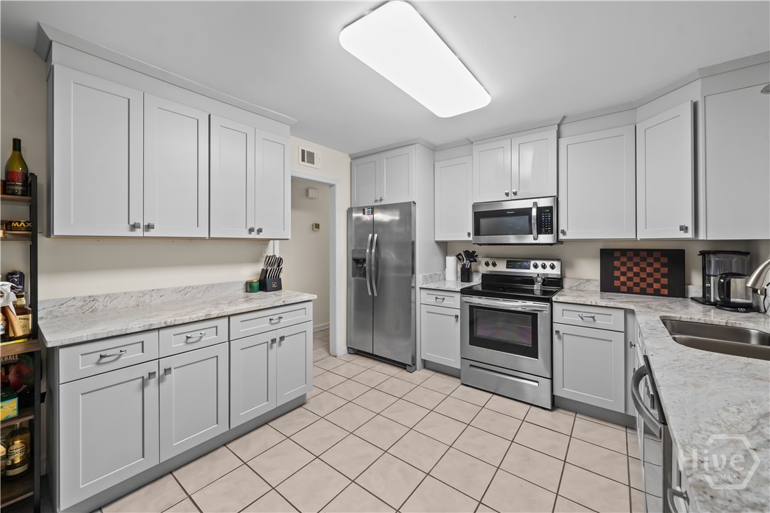 527 Red Oak Drive Property Photo 16