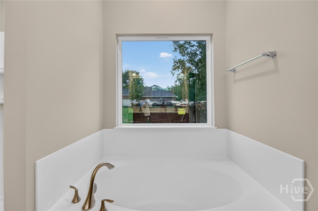18 Lansing Drive Property Photo 30